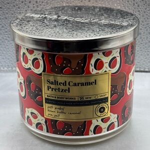 Bath & Body Works Salted Caramel Pretzel 3 Wick Candle